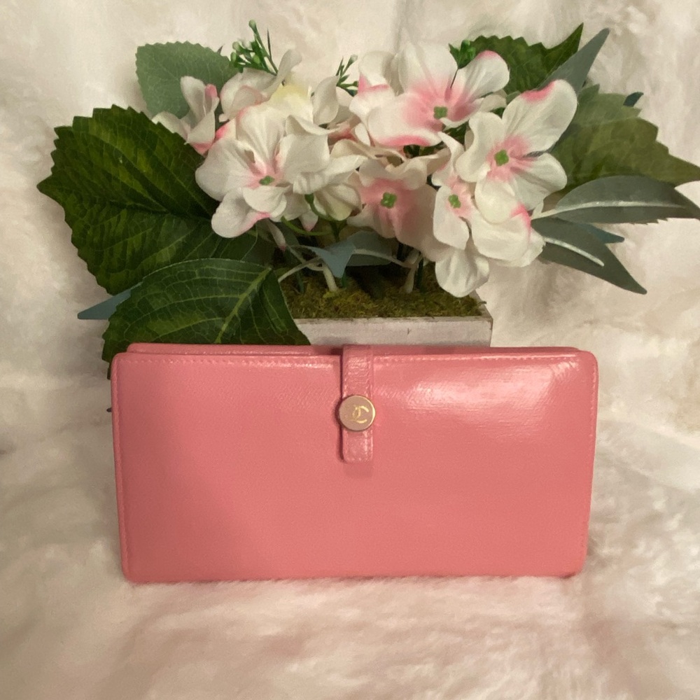 Good condition Chanel wallet
